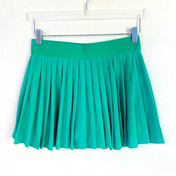 Aritzia Green TnAction Pleated Tennis Pro Micro Skort Size M - Picture 2 of 7